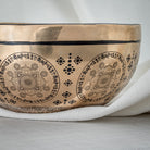 Nærbillede af Manjushri Thangka Design syngeskål