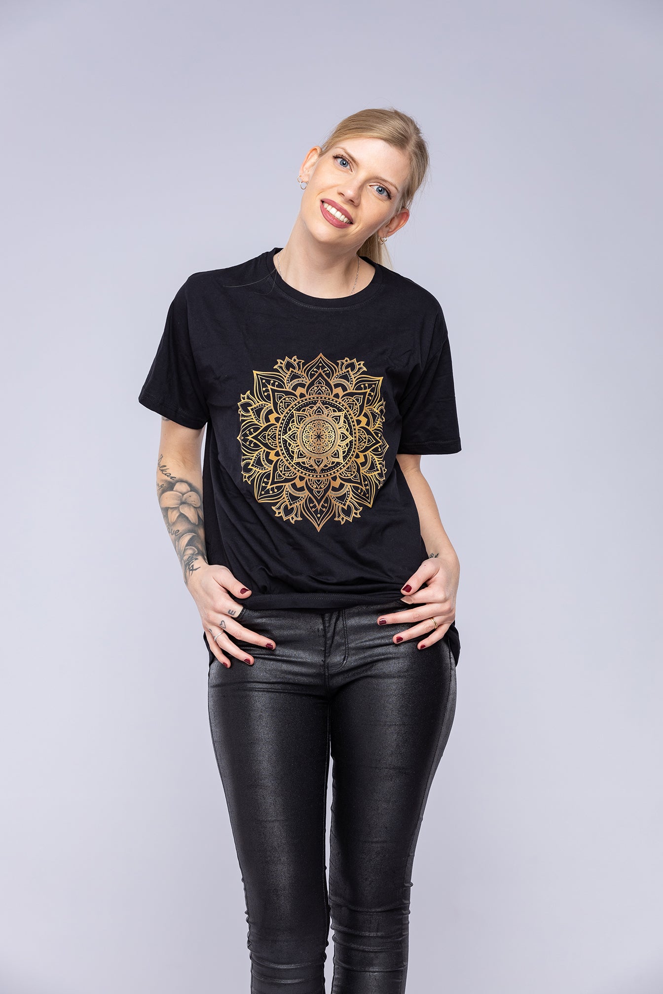 Woman wearing a mandala t-shirt